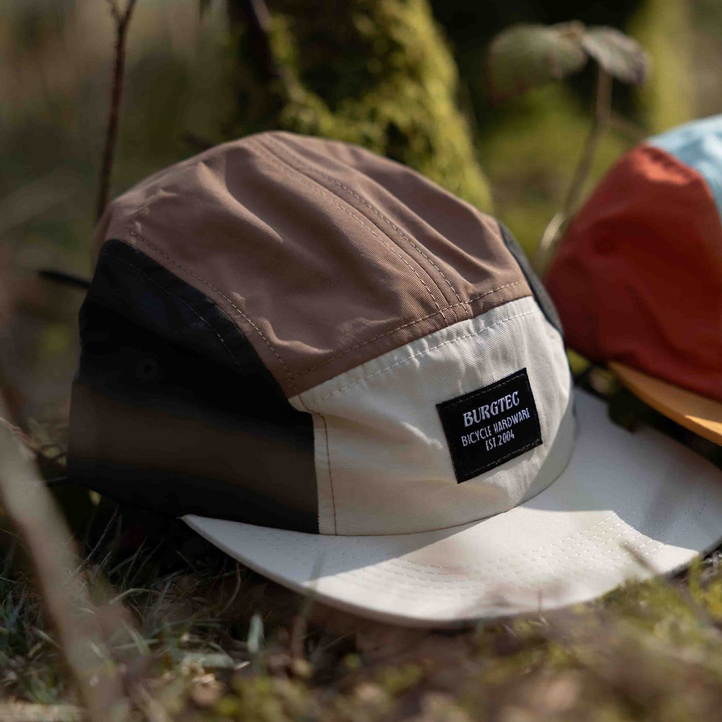 BURGTEC COURIER FIVE PANEL Macchiato-kasket