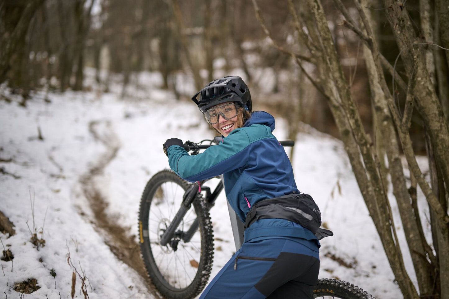 VAUDE UPHILL HIP PACK 2 L Banantaske Sort