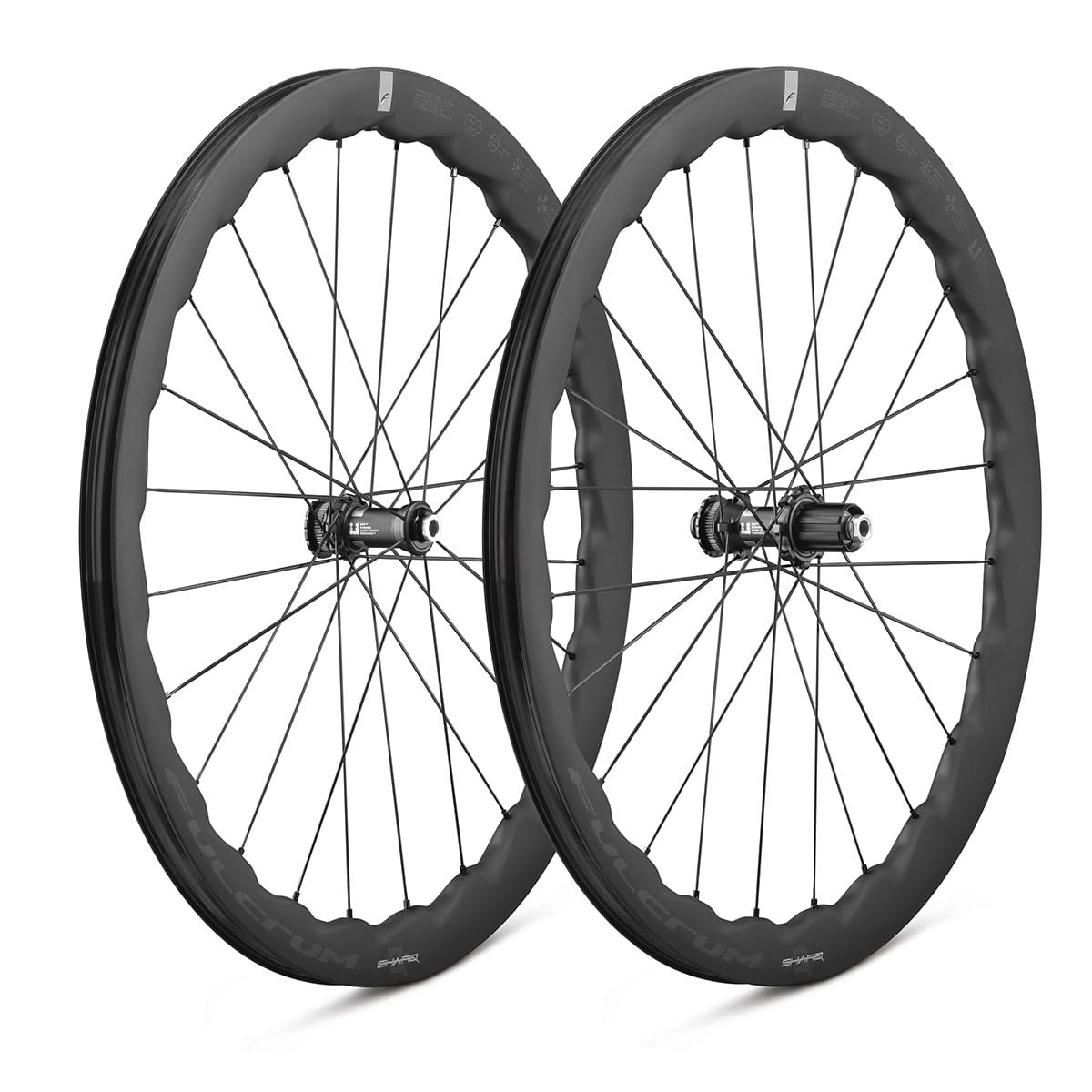 Et par FULCRUM SHARQ 700c-hjul (Center Lock)
