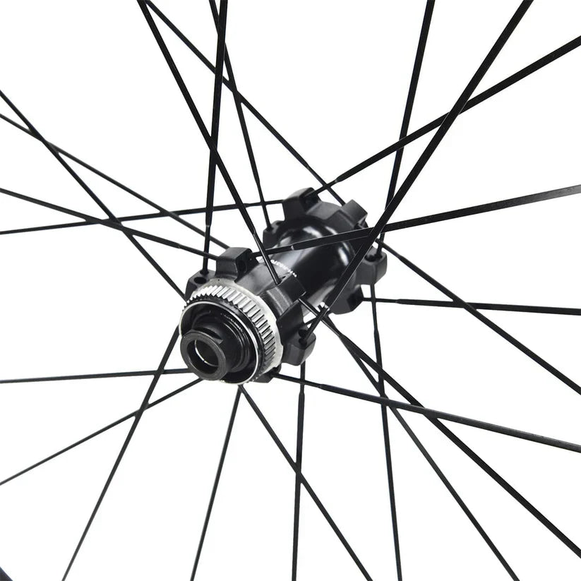 Et par SHIMANO RS370 Tubeless Ready-hjul (Center Lock)