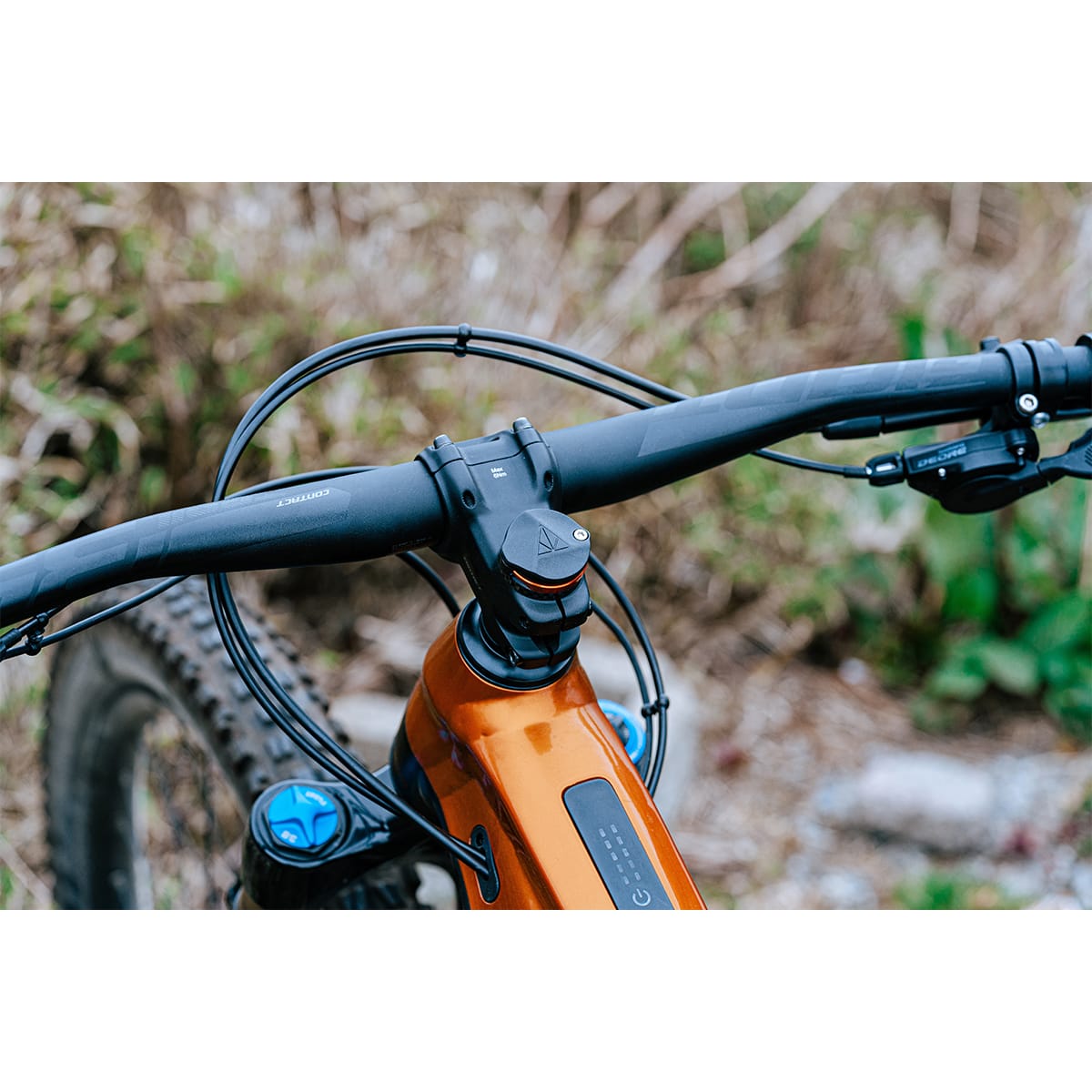 Integreret multiværktøjsgaffelrør 42 mm konisk GRANITE DESIGN STASH RT (10 værktøjer) Sort