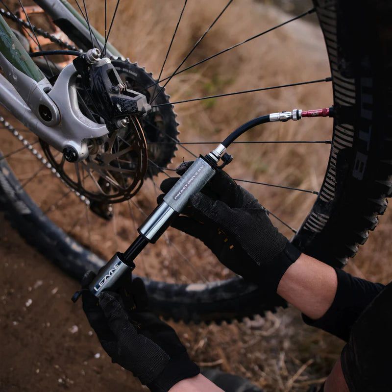 LEZYNE CNC POCKET DRIVE HV håndpumpe sølv