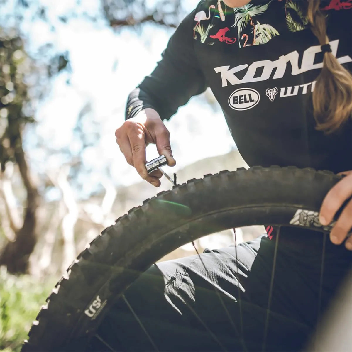 Slangeløst LEZYNE CLASSIC reparationssæt + 5 væger