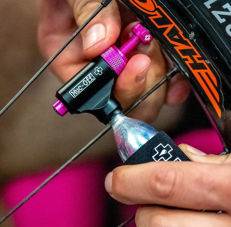 MUC-OFF MTB CO2-tændstift + 25 g CO2-patroner med gevind (x2)