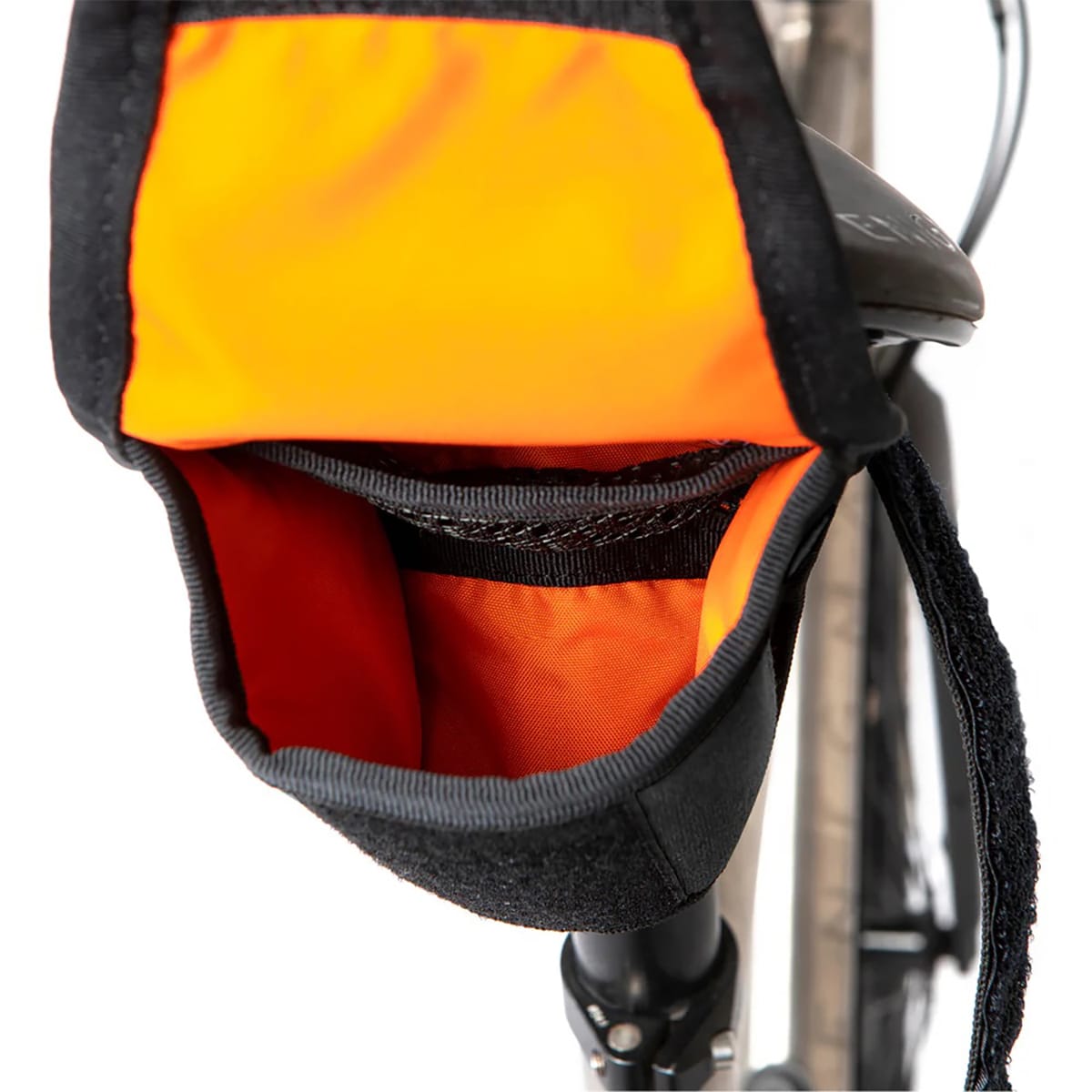 Sadeltaske RESTRAP TOOL POUCH 0.6L Sort