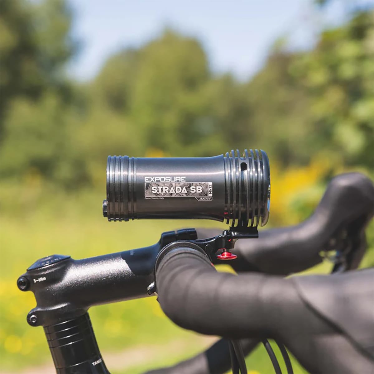 Belysning foran Exposure Lights STRADA MK12 SB AKTIV