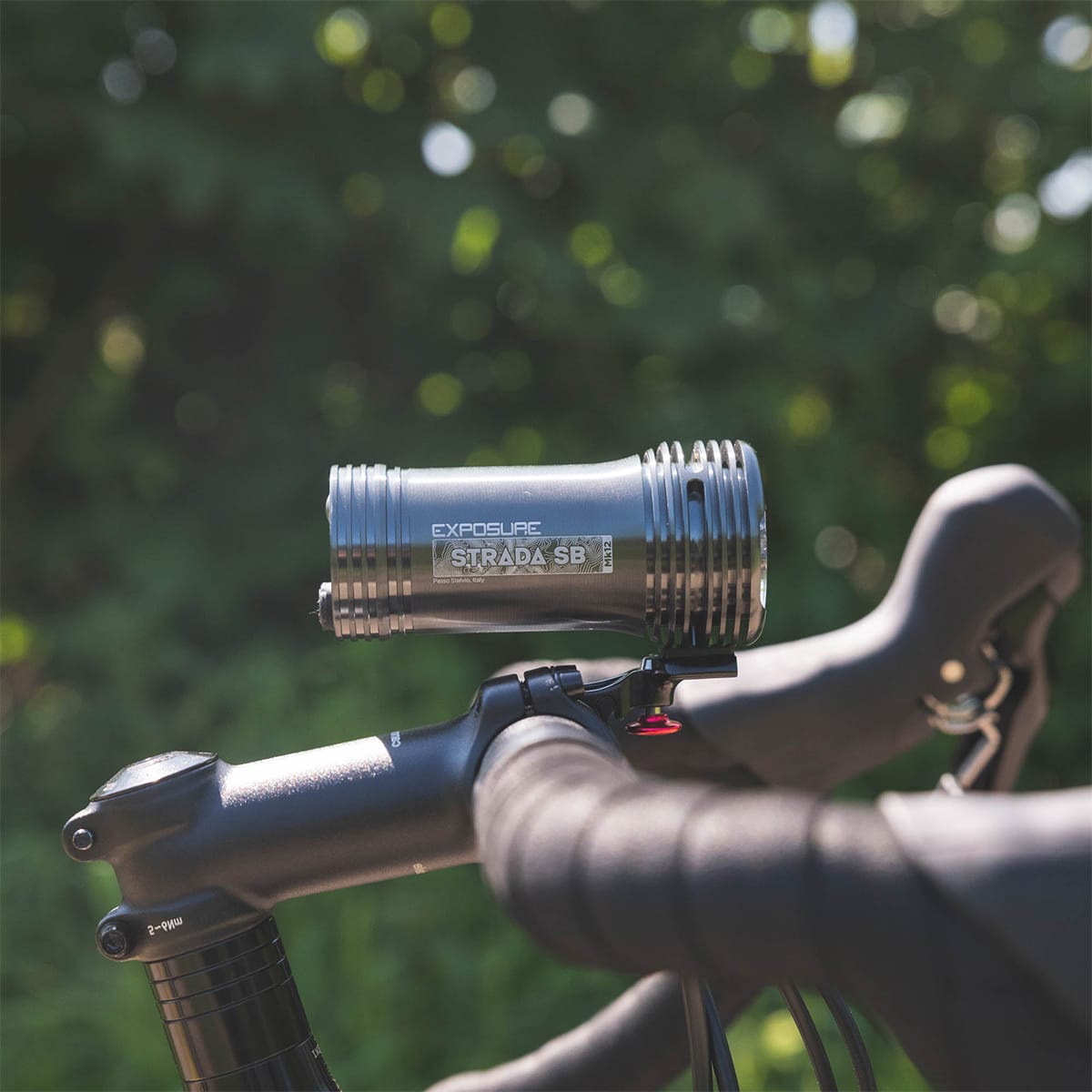 Belysning foran Exposure Lights STRADA MK12 SB