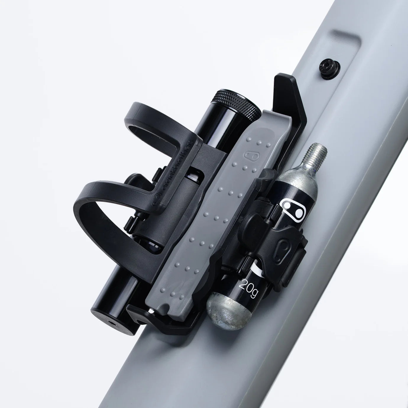 Multiværktøj på flaskeholder CRANKBROTHERS S.O.S BC18