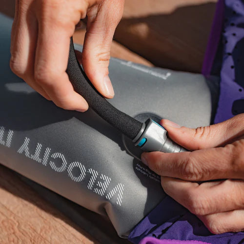 HYDRAPAK VELOCITY IT termisk isoleret 2L vandpose