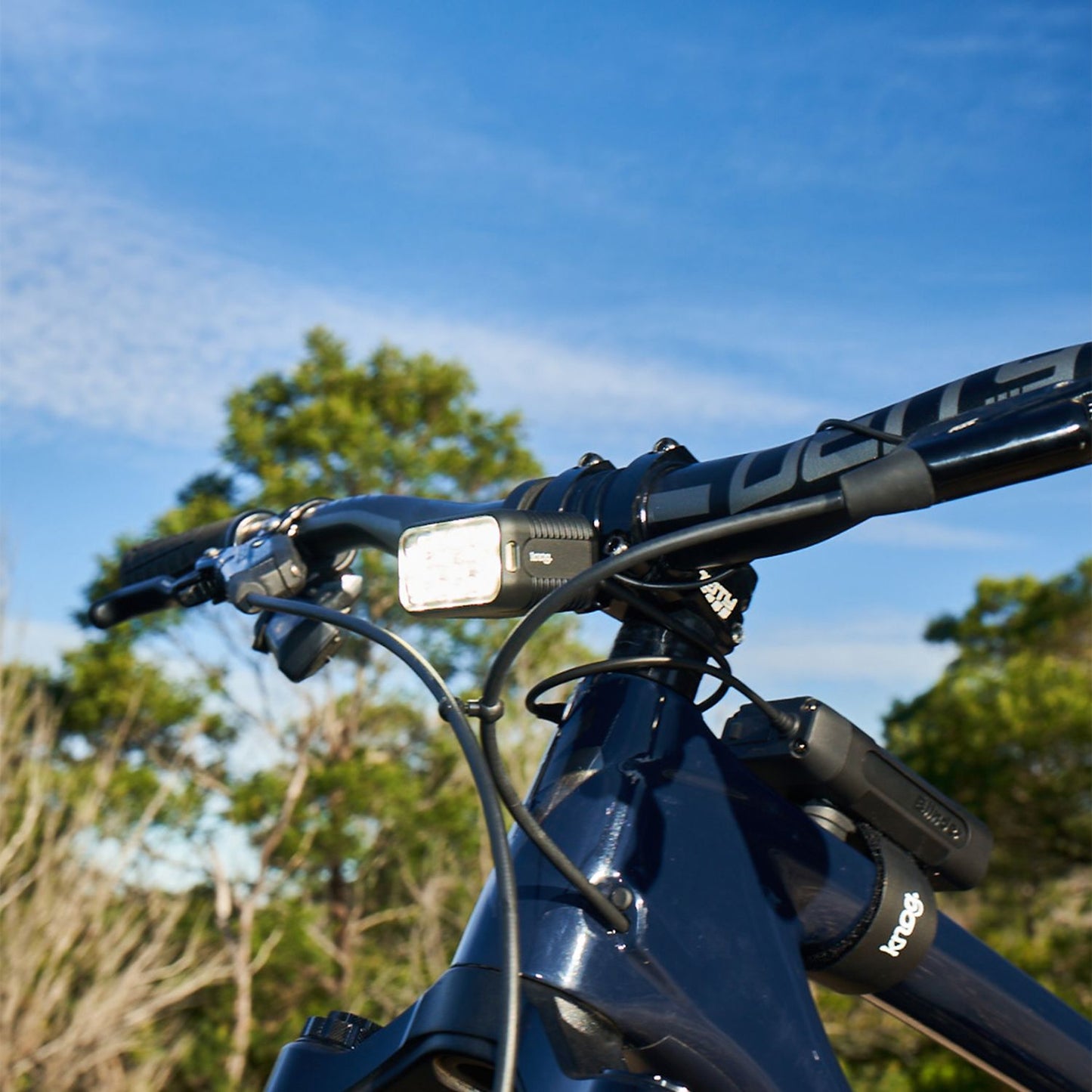 Belysning foran KNOG BLINDER X 1800