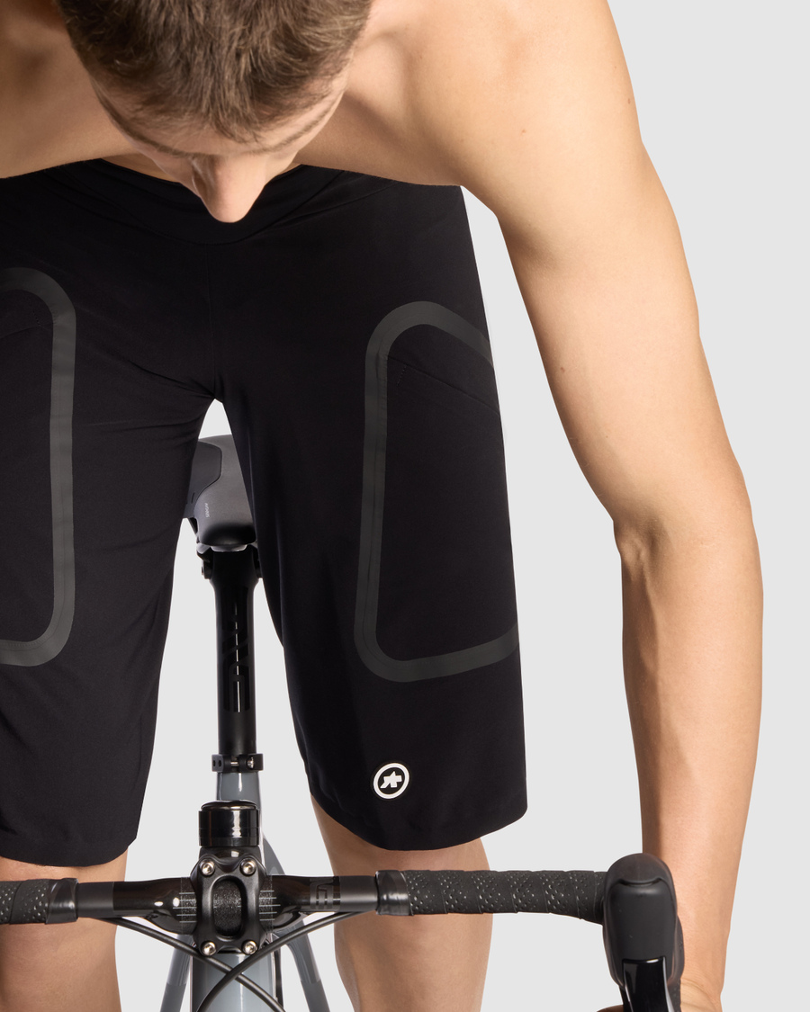 ASSOS TACTICA CARGO Shorts T3 Sort