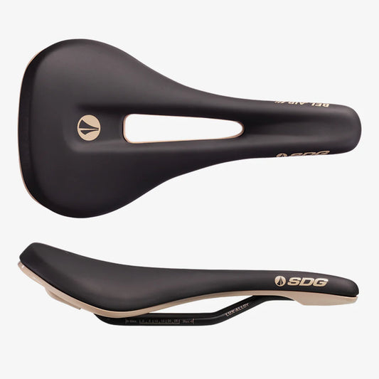 SDG Bell V3 OVERLAND Rails Lux-Alloy Sadel Sort/Beige