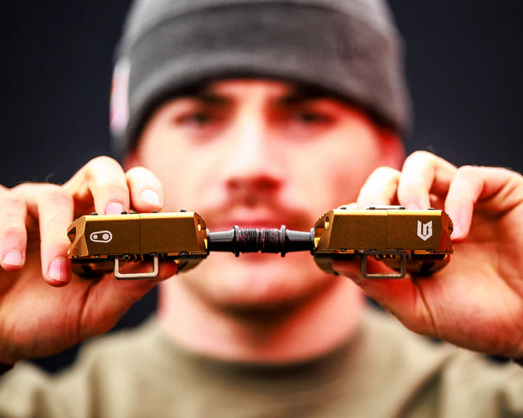 CRANKBROTHERS Mallet DH flat pedals Loic Bruni