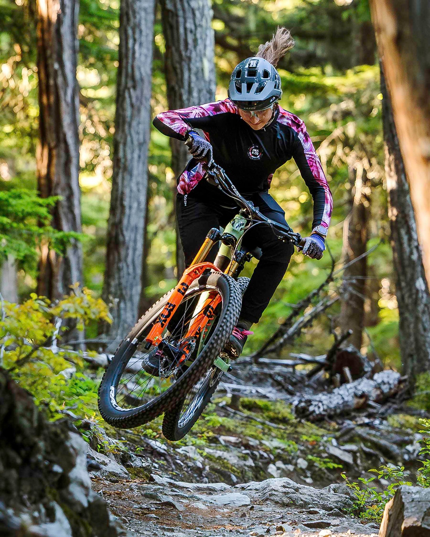 DHARCO RACE NEBULA langærmet trøje til kvinder Sort/Pink