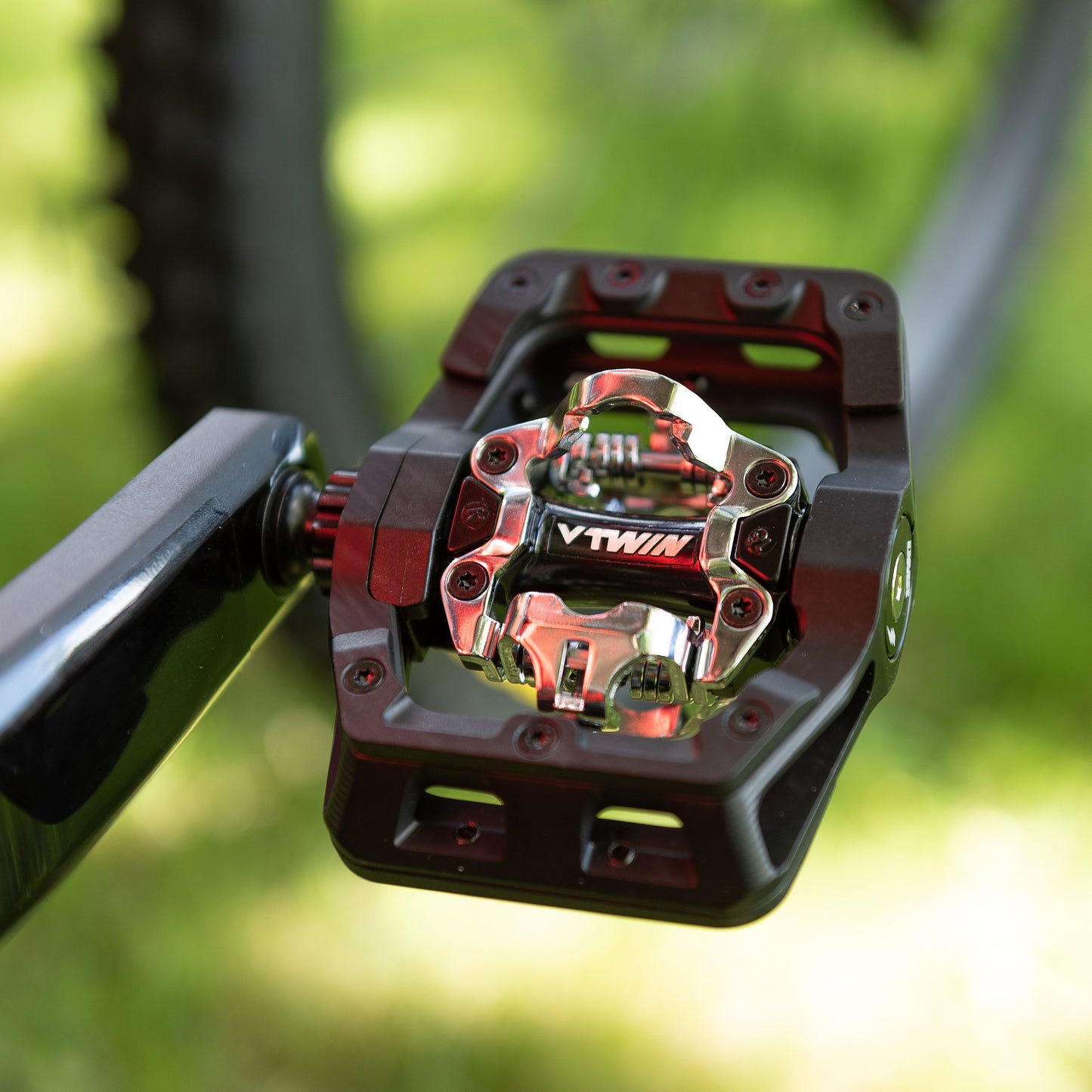 DMR V-TWIN-pedaler sort