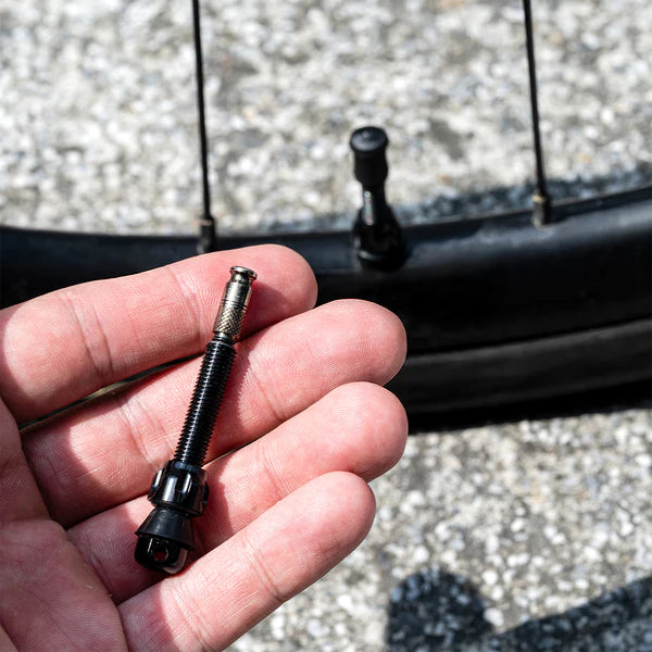 Slangeløs ventil LEZYNE CLICK TLR PRO