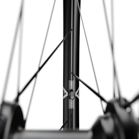 Par DT SWISS ARC 1400 DICUT 38 DISC Tubeless Ready-hjul (Center Lock)