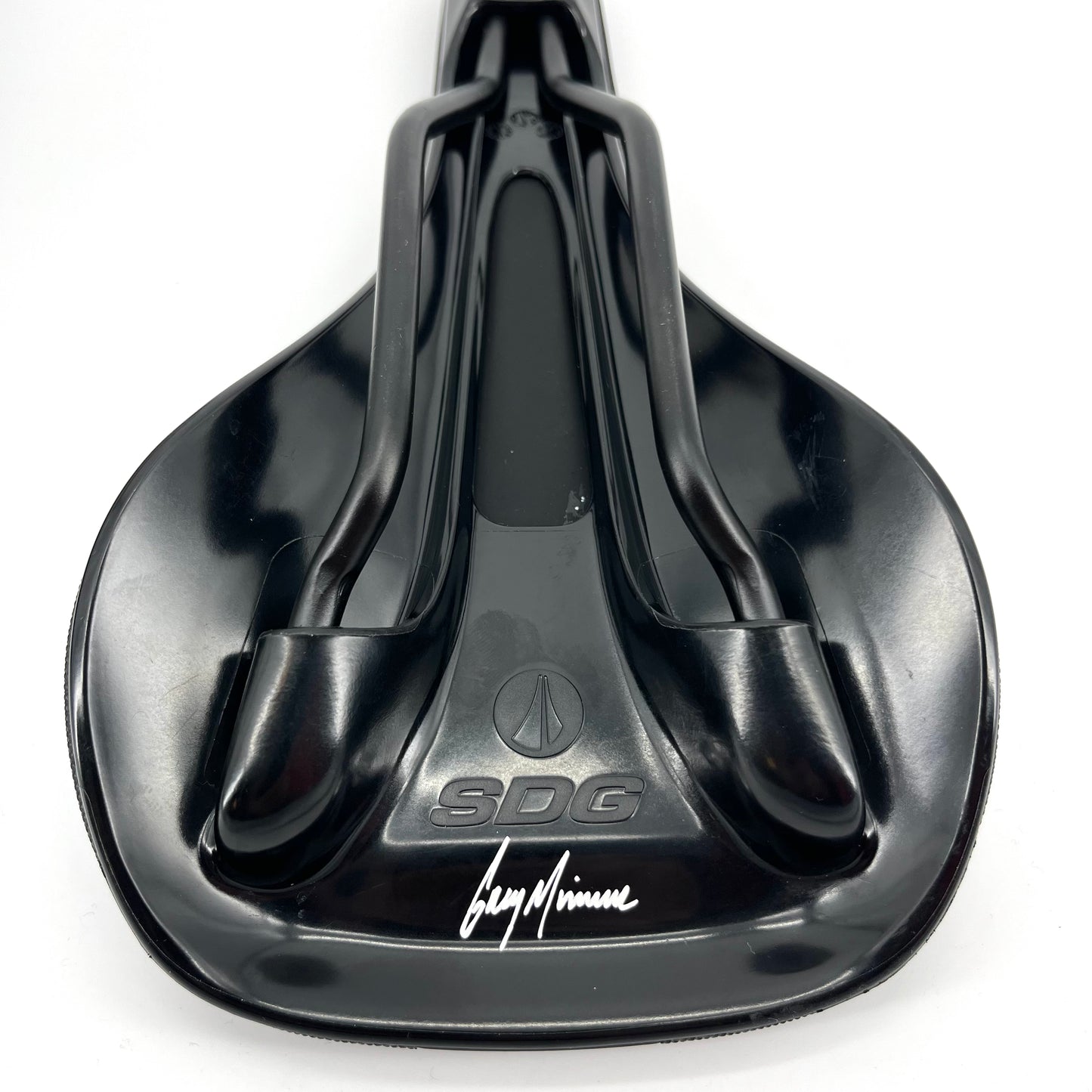 CAST WIN MILL-sadel Greg Minnaar Signature Rails Lux Alloy