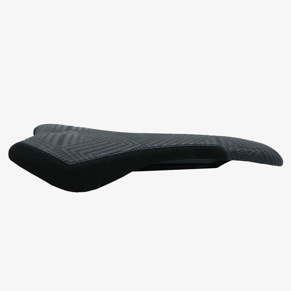SDG I-FLY 2.0 I-Beam Intense Storm-sadel