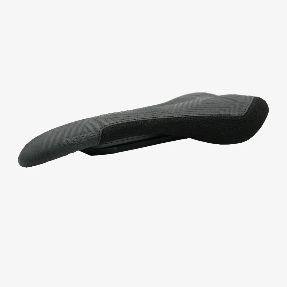 SDG I-FLY 2.0 I-Beam Intense Storm-sadel
