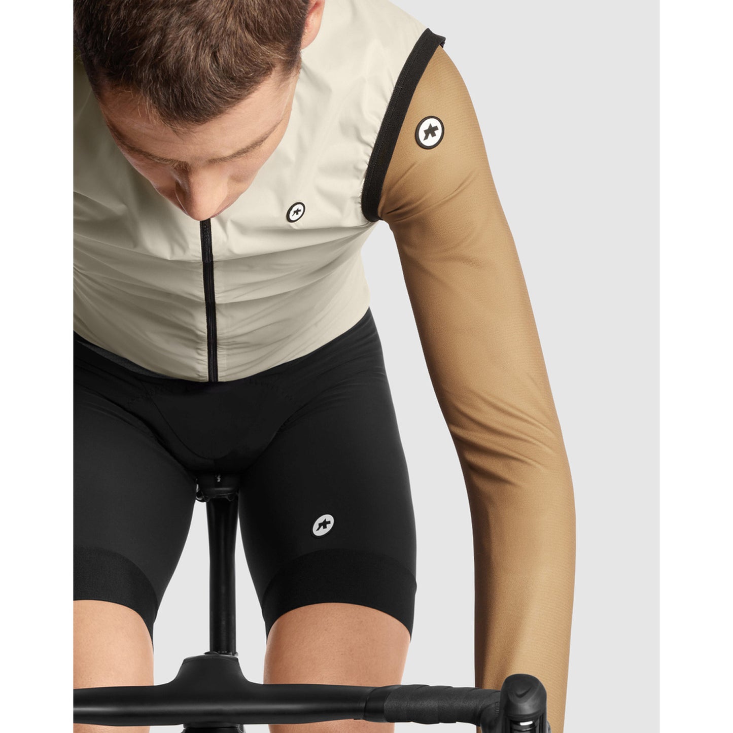 ASSOS MILLE GT Wind C2 Moon Sand Jakke uden ærmer