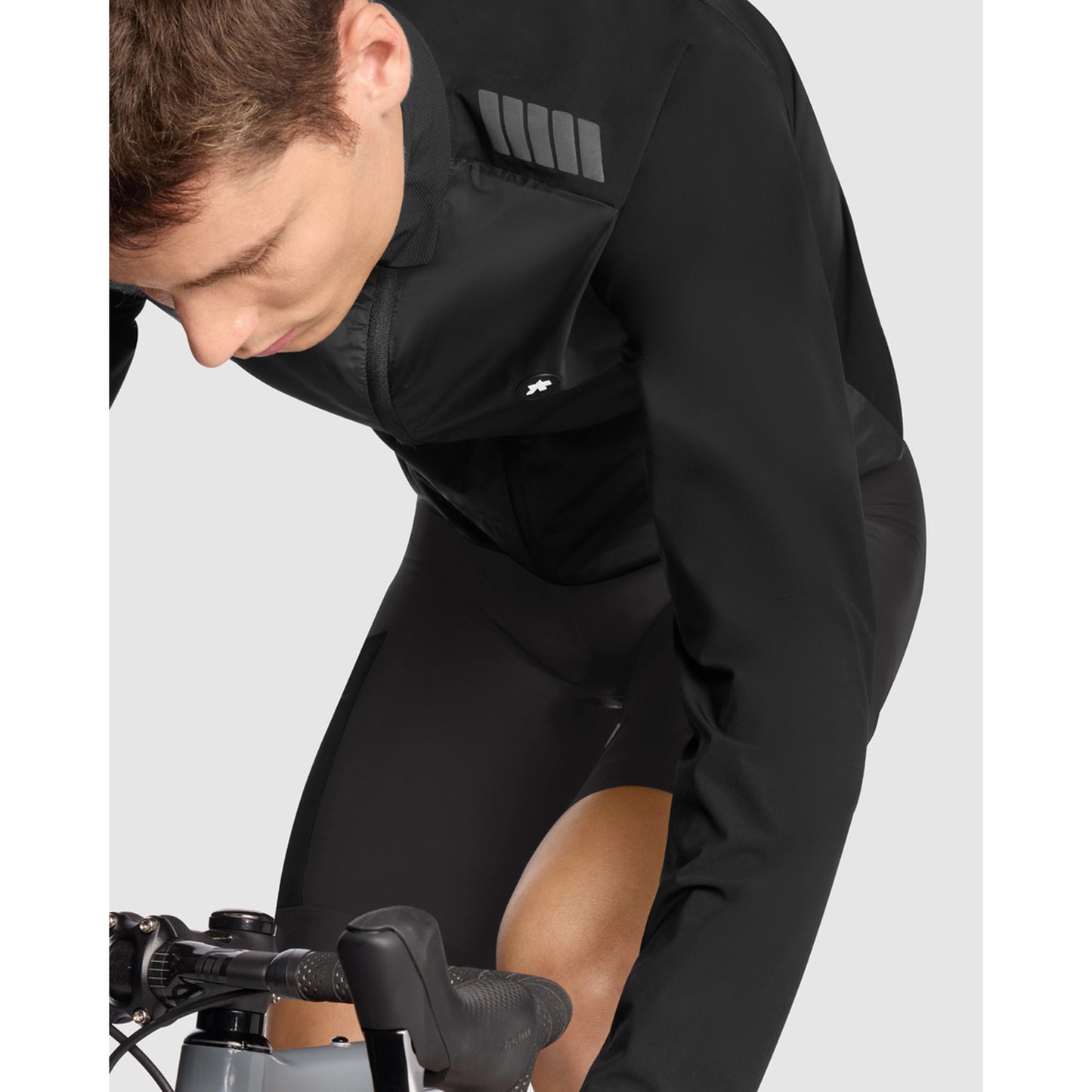 ASSOS TACTICA T5 Black Series-jakke