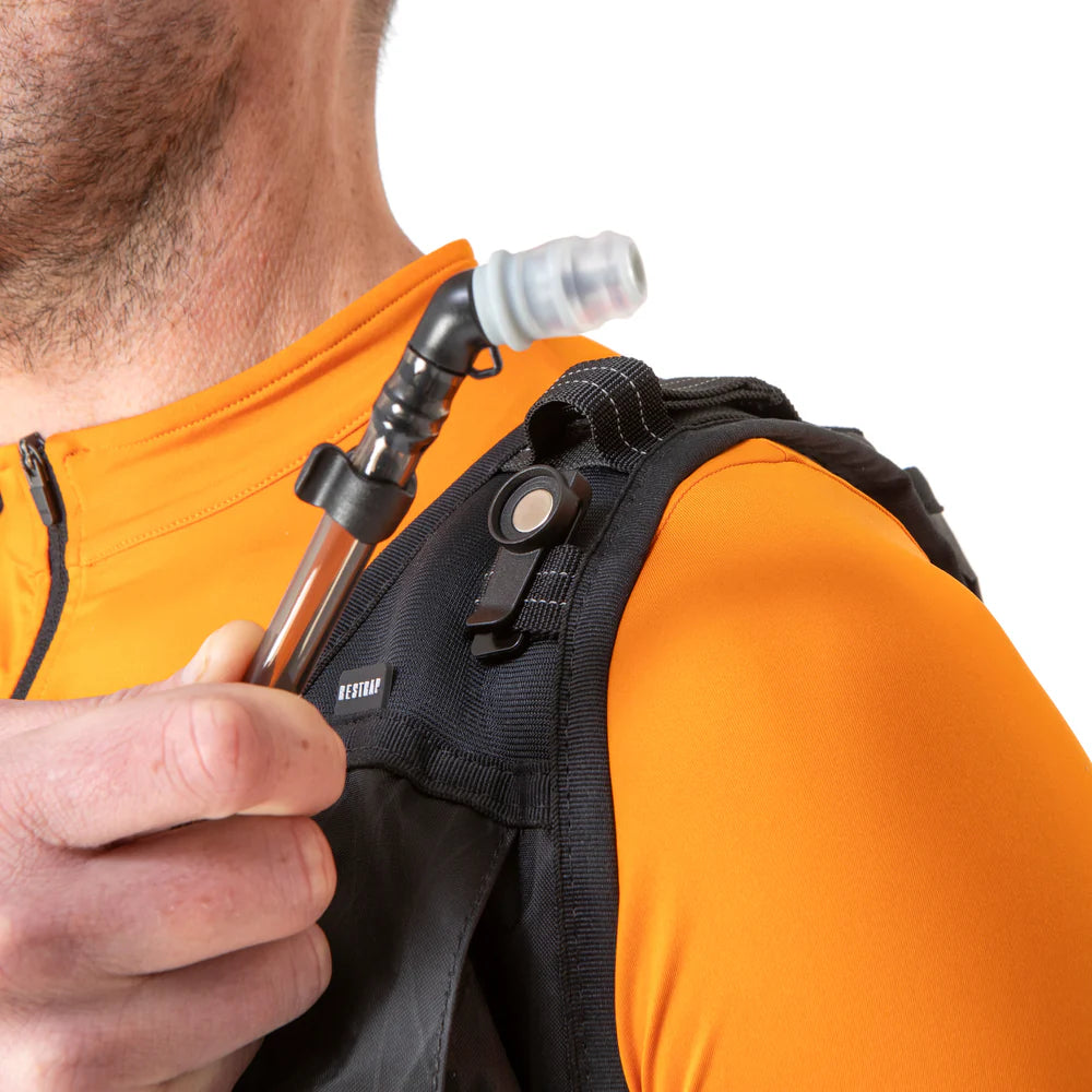 RESTRAP RACE Hydration Jacket Black