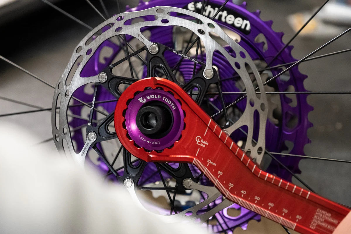 WOLF TOOTH Purple External Centerlock Nut