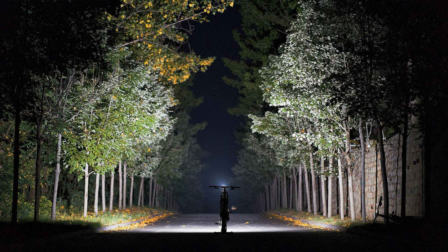 RAVEMEN XR6000 belysning foran