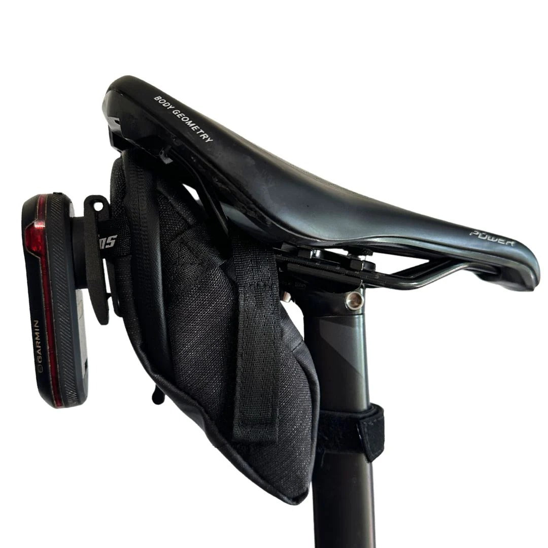 Belysningsbeslag KOM CYCLING SADDLEBAG CLIP