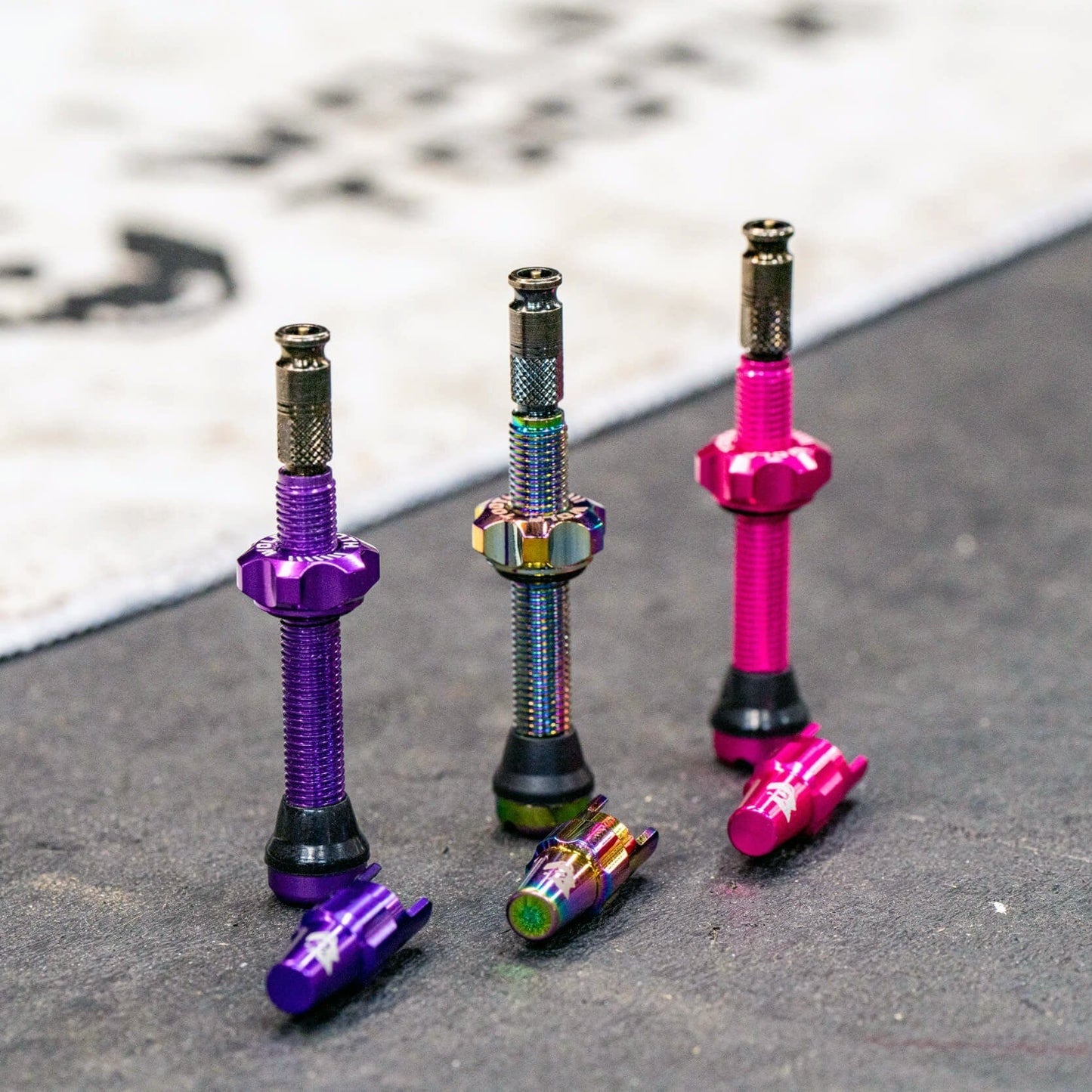 Tubeless Valve WOLF TOOTH CLIK VALVE Pink
