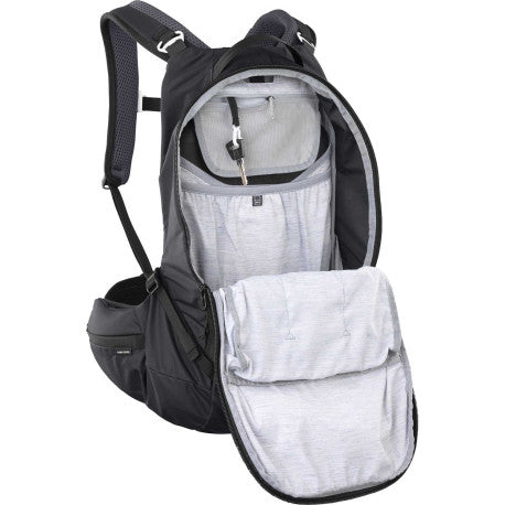 Rygsæk med rygskjold EVOC TRAIL PRO BLACKLINE 16 L Sort