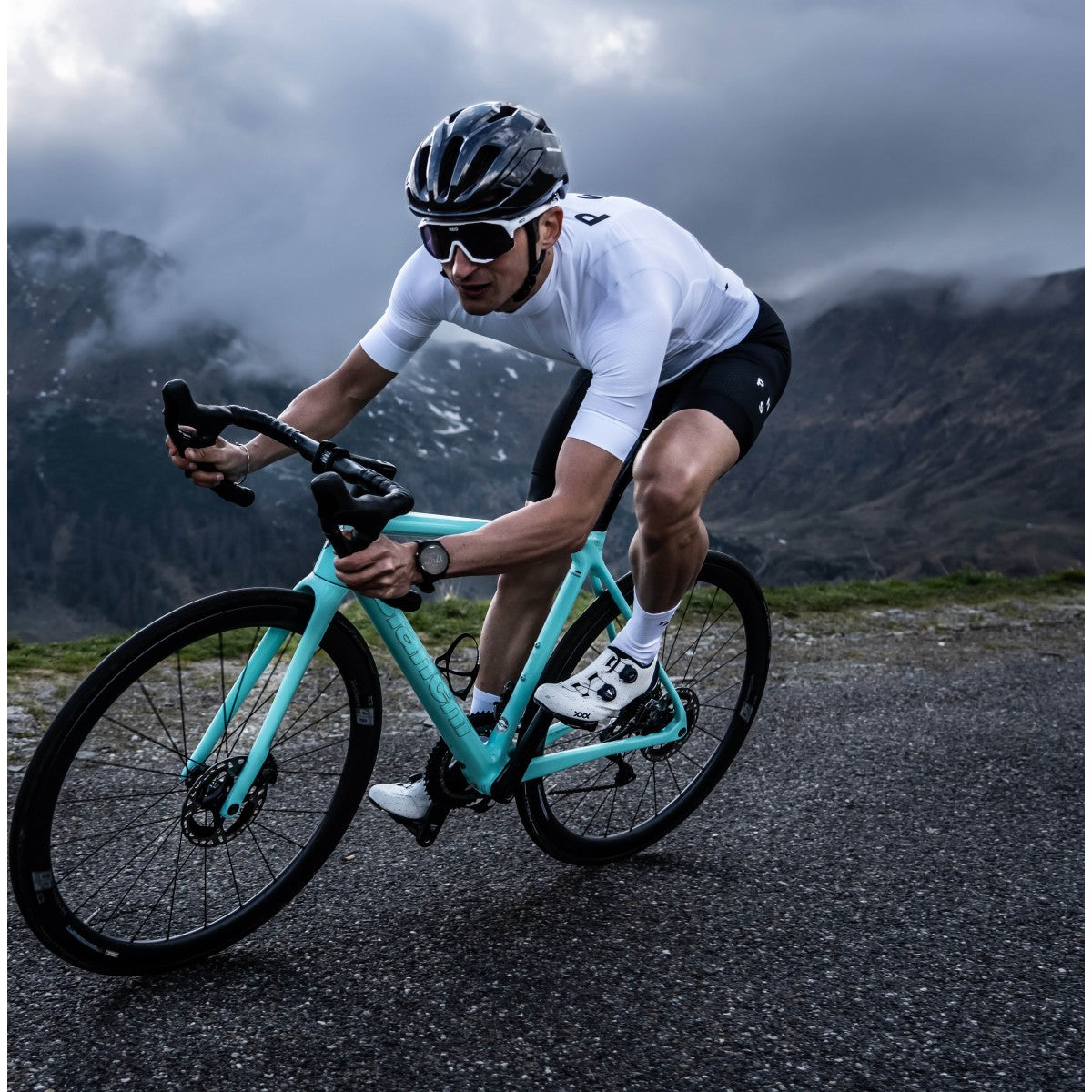 KASK SINTESI landevejshjelm mat sort