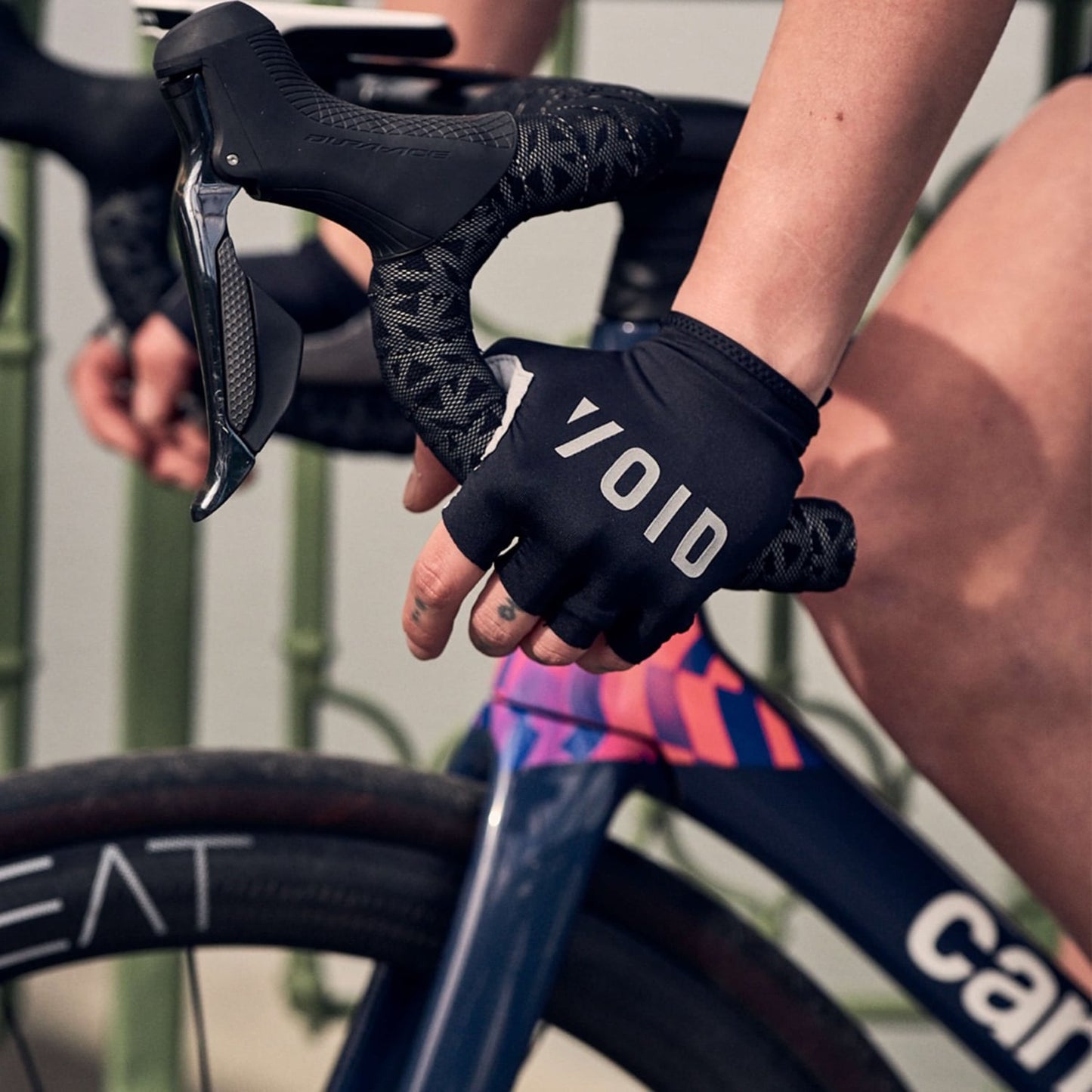 VOID VELO korte handsker sort