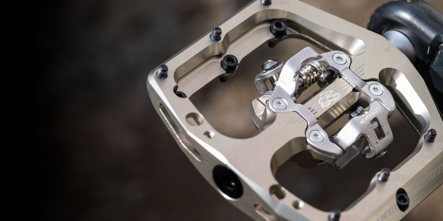 RENTHAL REVODHC pedals Black (embargo 24 sept 2025)