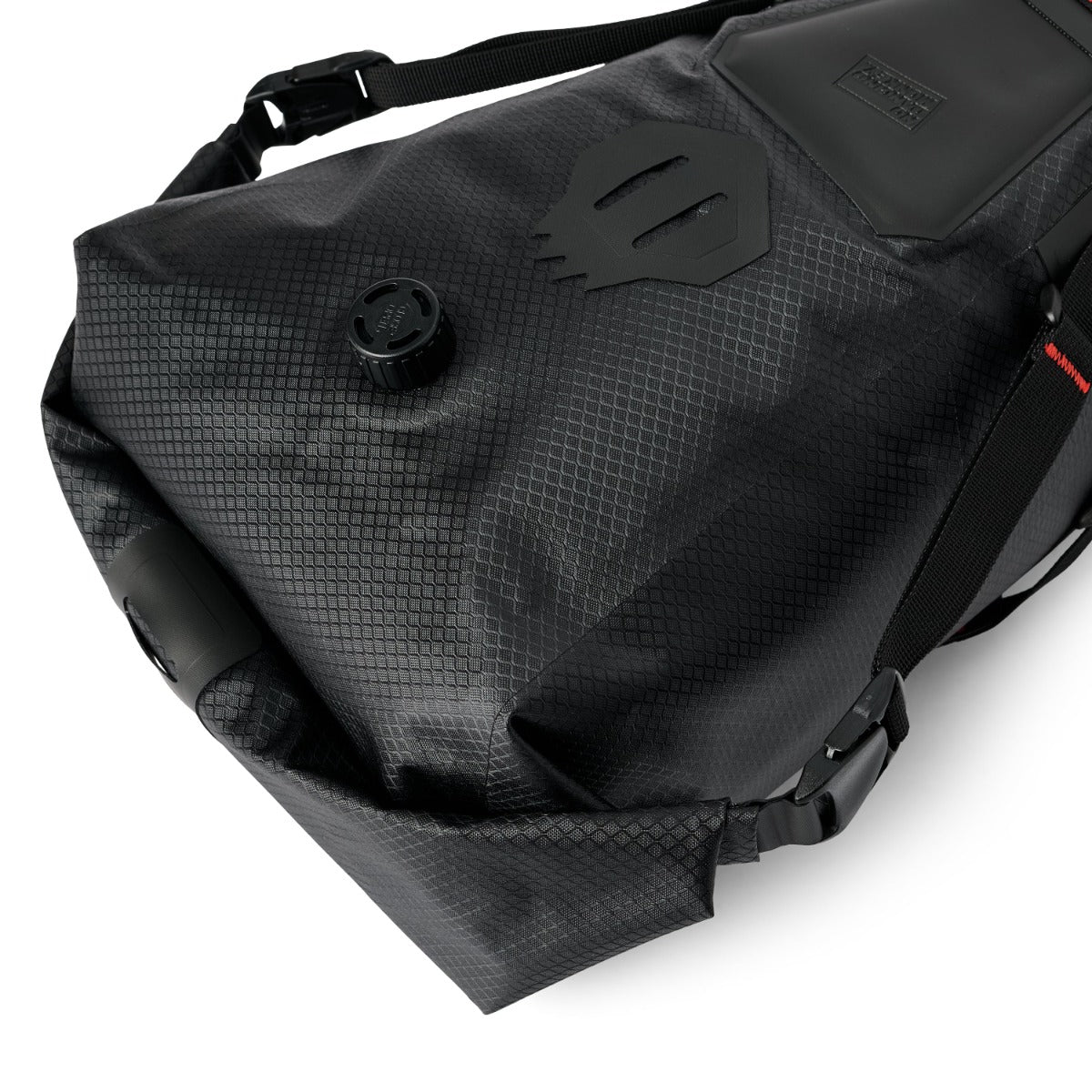 USWE ROLLTOP SADDLE BAG 9 L Sort
