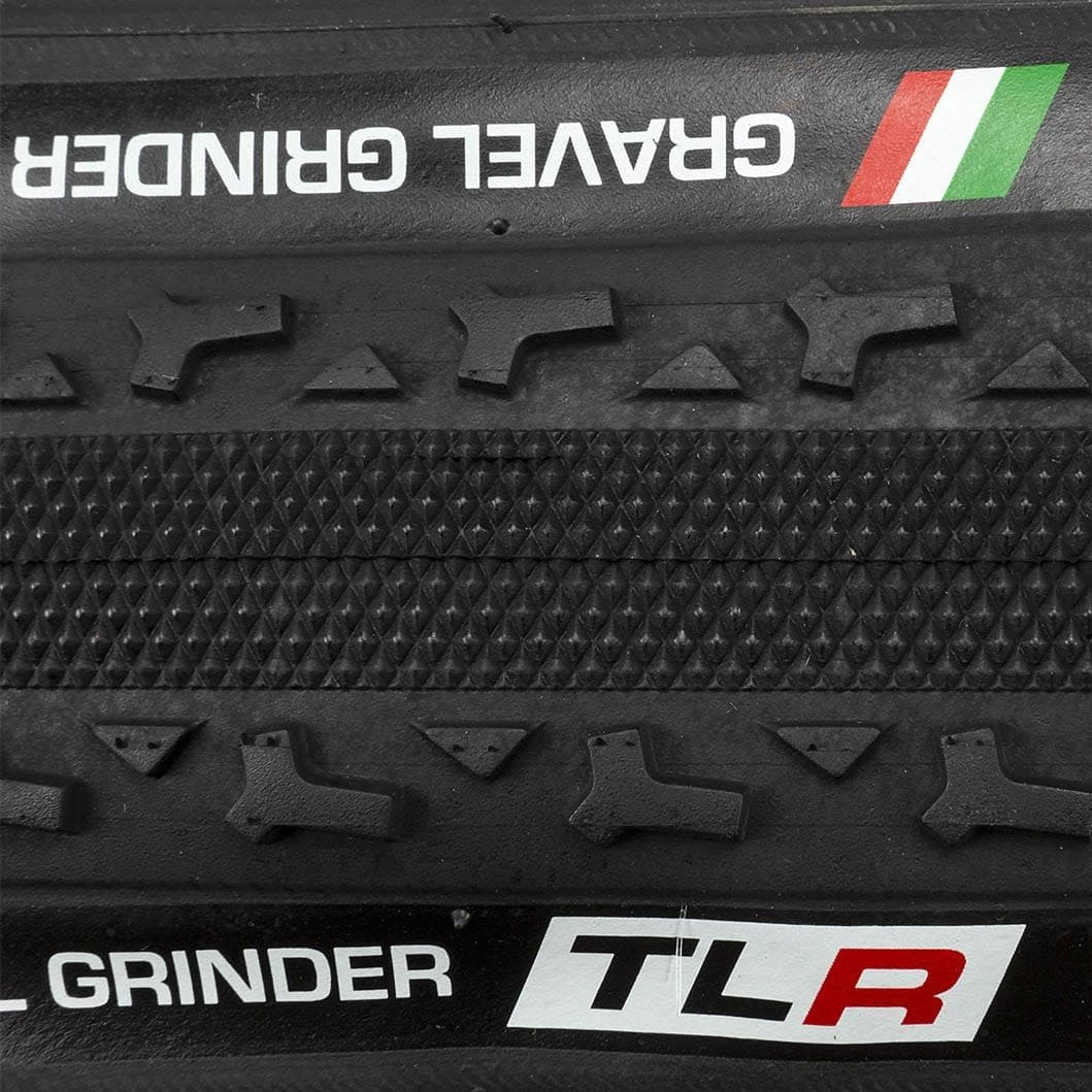 CHALLENGE GRAVEL GRINDER 700x33c Tubeless Ready Sort dæk