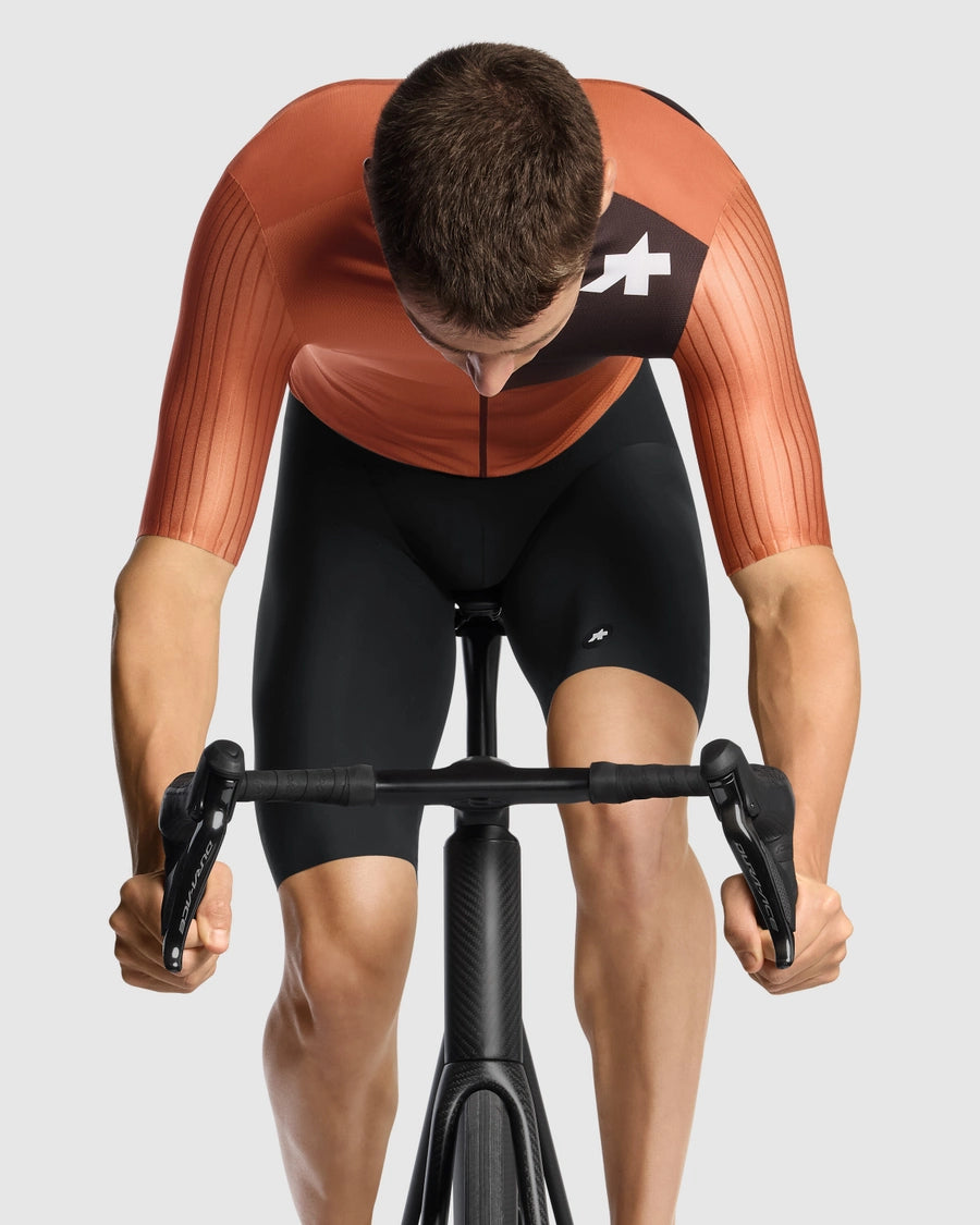 ASSOS EQUIPE RS S11 Kortærmet brun trøje