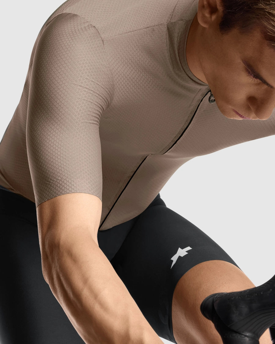 ASSOS EQUIPE R S11 Kortærmet Terra Sand trøje