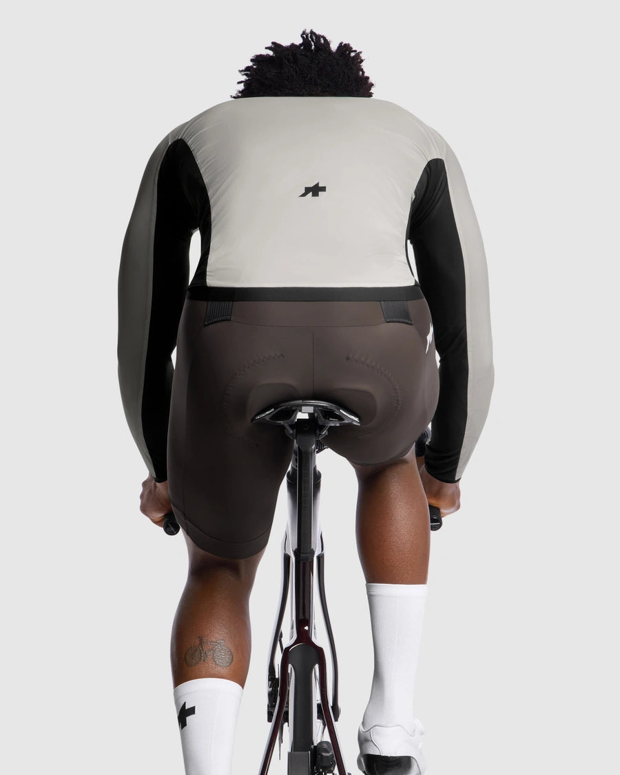 ASSOS MILLE GT WIND S11 Jakke med mandelmælk
