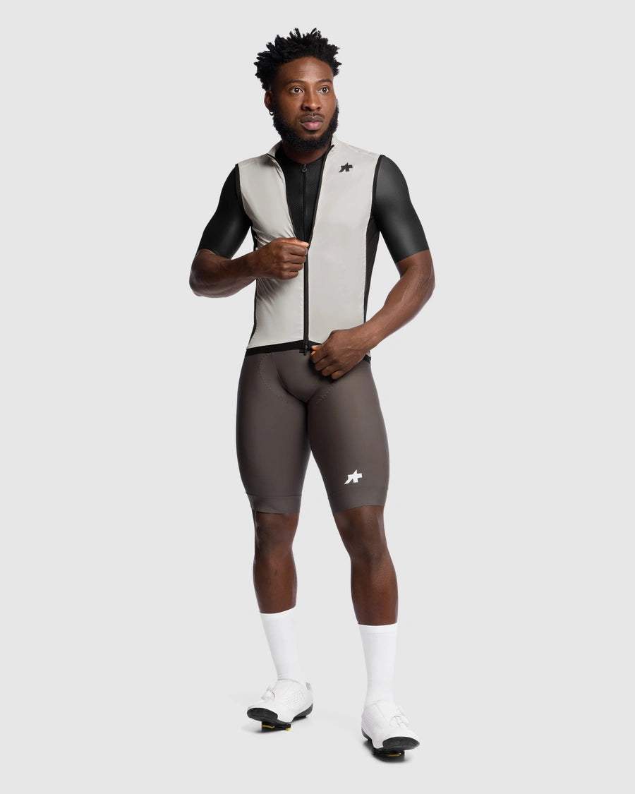 ASSOS MILLE GT WIND S11 Almond Milk Sleeveless Jacket