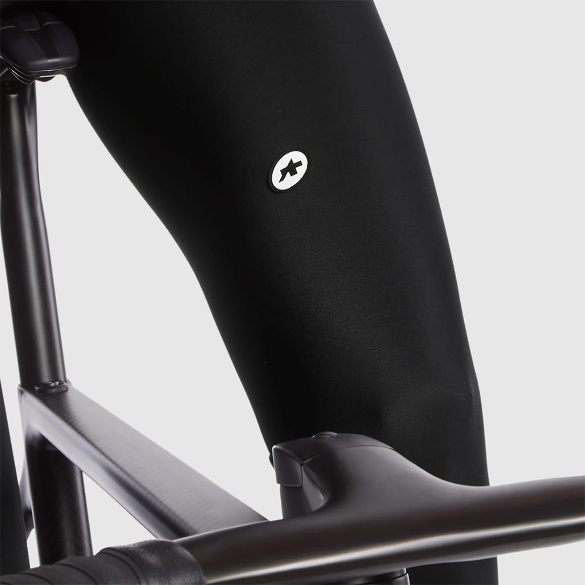 ASSOS UMA GT WINTER C2 Lange smækbukser til kvinder Sort