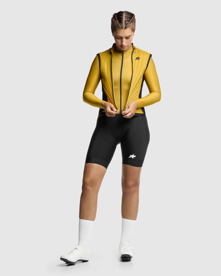 ASSOS UMA GT WIND S11 Guldgul ærmeløs jakke til kvinder