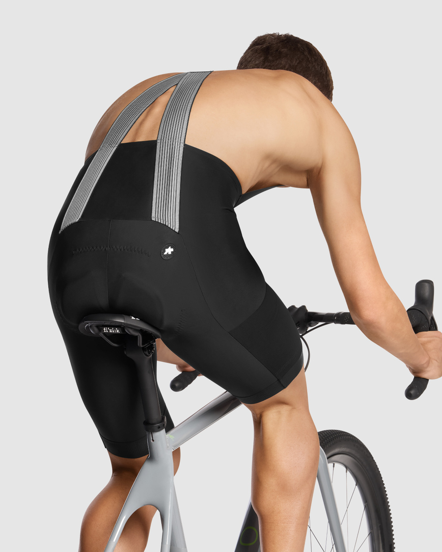 ASSOS TACTICA KIESKÄFER GRAVEL T5 Bib Short Sort