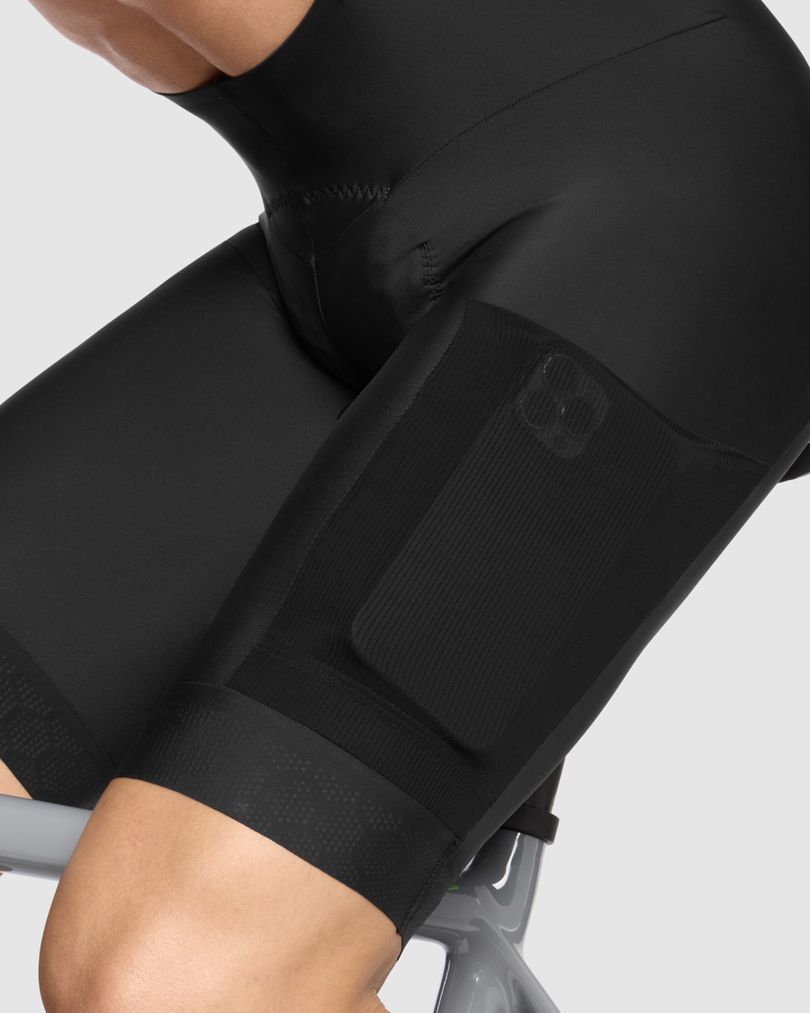 ASSOS TACTICA KIESKÄFER GRAVEL T5 Bib Short Sort