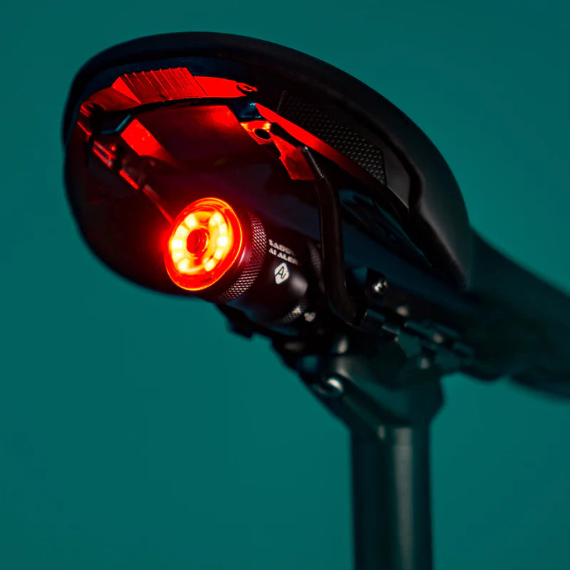 Bagbelysning LEZYNE SADDLE Ai ALERT 250