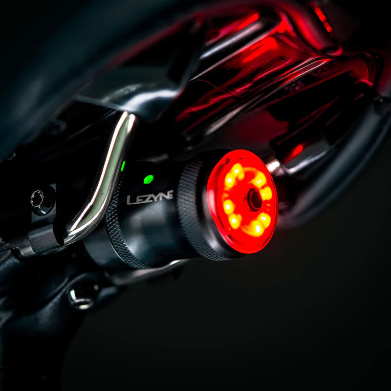 Bagbelysning LEZYNE SADDLE Ai ALERT 250