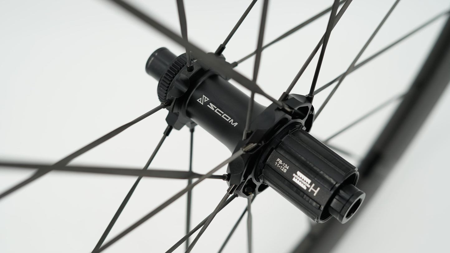 Et par SCOM RACE Tubeless Ready-hjul (Center Lock)