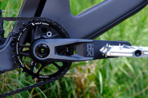 Plateau Mono Oval WOLF TOOTH 12V SRAM Direct Mount 8 screws Offset 3mm