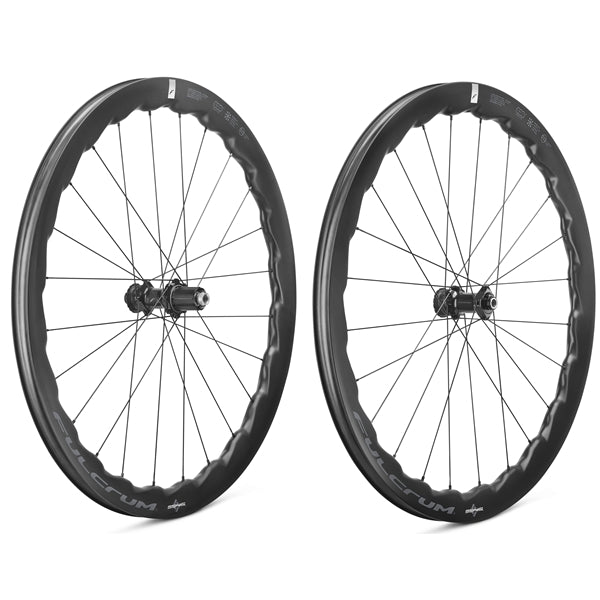 Pair of FULCRUM SONIQ 42 700c wheels (Center Lock)